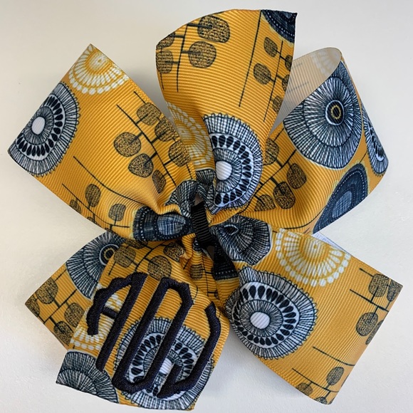 Any initials, Monogram Mustard Boutique Hair Bow - Picture 1 of 6